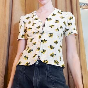 American Vintage Short Sleeve Blouse with sunflower print and buttons